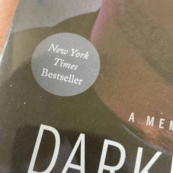 Darkness to Light - Lamar Odom Memoir Paperback Book - Picture 2 of 5